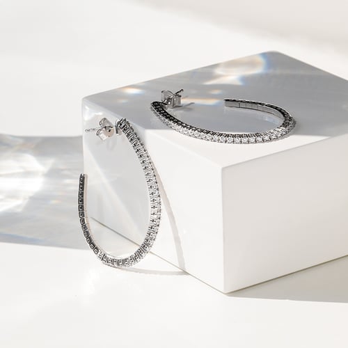 Zlaté flexi půlkruhové náušnice s lab-grown diamanty Streep