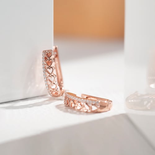 Srdcové kruhové náušnice s lab-grown diamanty Luba