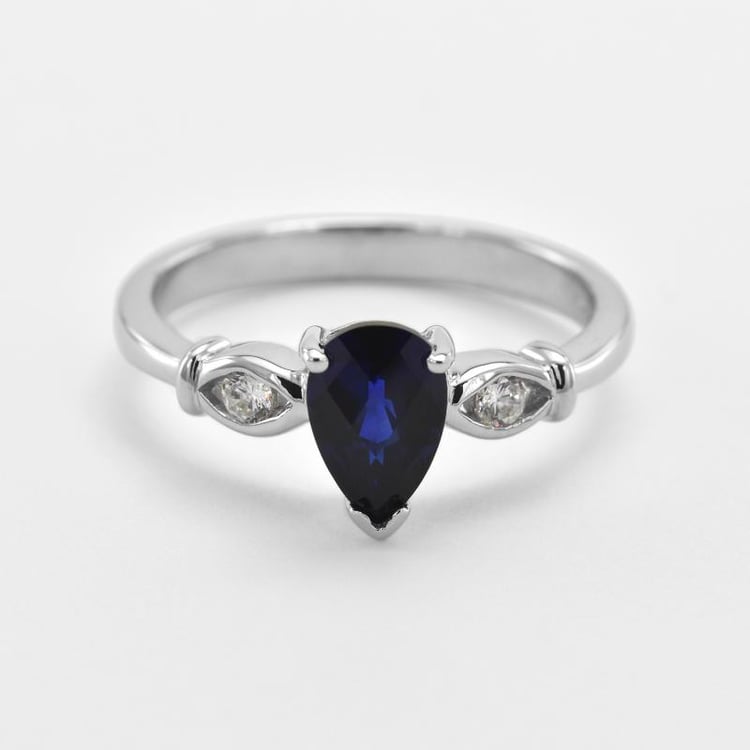 Prsten s vytvořeným safírem 5978