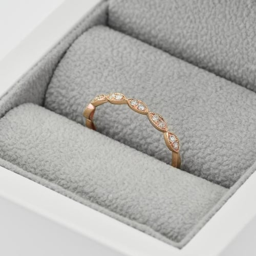 Stříbrný něžný eternity prsten s lab-grown diamanty Talita