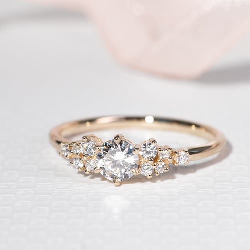 Romantický zásnubní prsten s lab-grown diamanty Donell