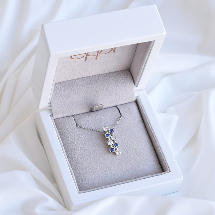 Safírový přívěsek ze zlata 85284