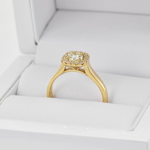 Zásnubní zlatý prsten s diamanty Reley