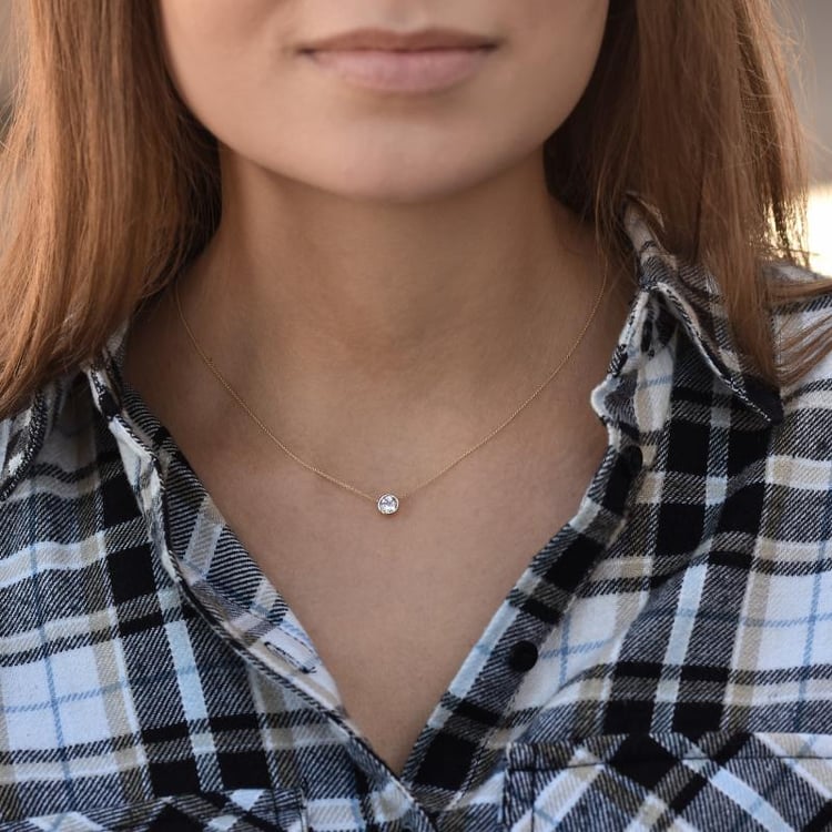 Zlatý náhrdelník s IGI certifikovaným lab-grown diamantem Erin 96929