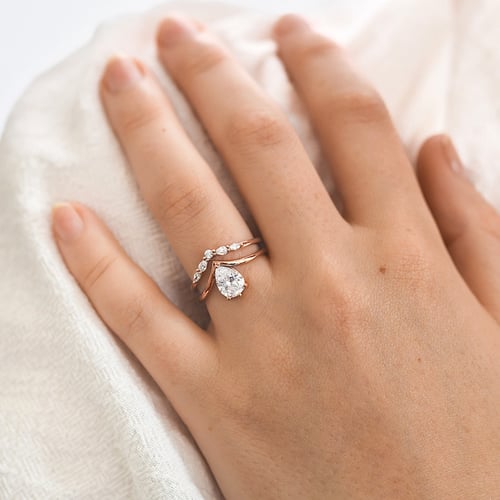 Romantický zásnubní set atypických prstýnků s diamanty Leah