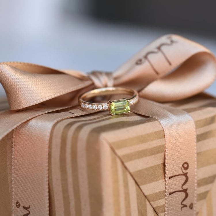 Zásnubní prsten s moissanity 48790