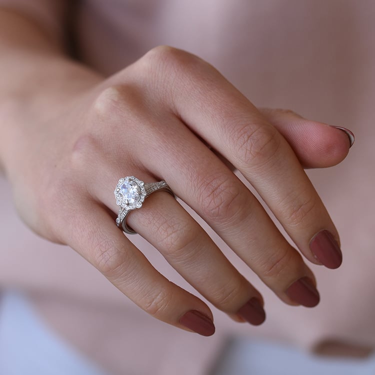 Zlatý diamantový prsten 60951