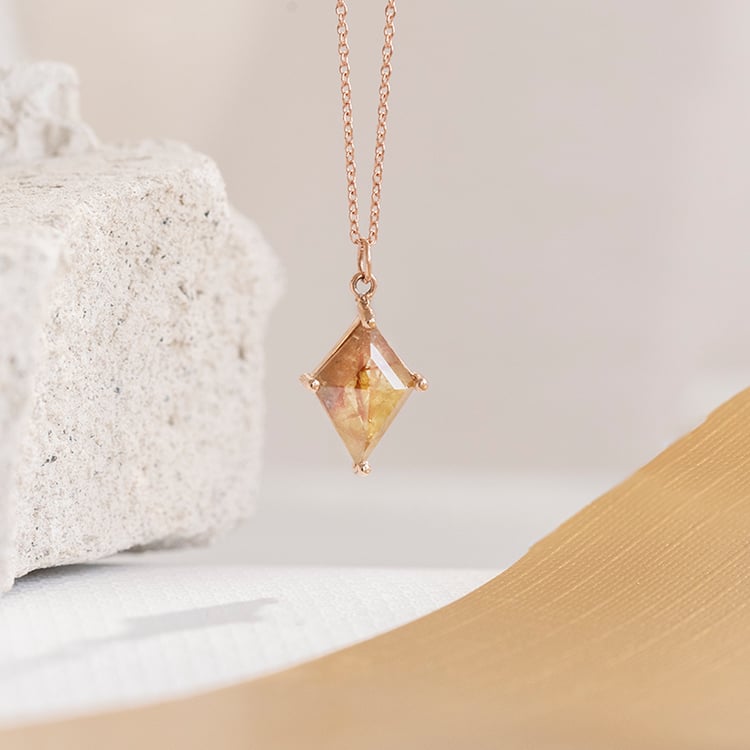 Zlatý přívěsek s kite salt and pepper diamantem Cody 109882