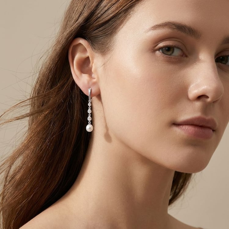 Stříbrné jednoduché visací náušnice s perlou a zirkony Amanda 166313