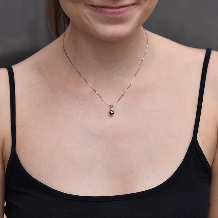 Náhrdelník s diamantem Kiarah 9599