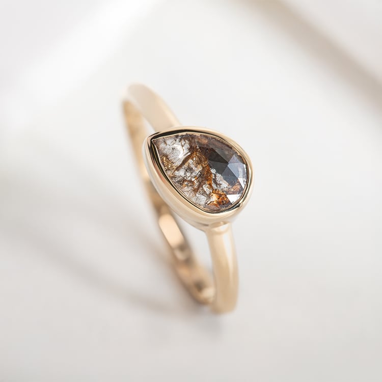 Prsten se salt and pepper pear diamantem Luna 149227