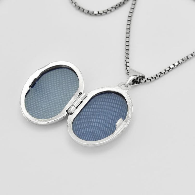 Stříbrný medailon 39602