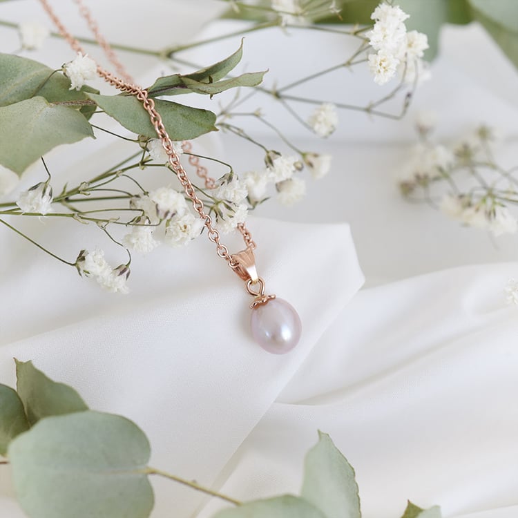 Přívěsek z pozlaceného stříbra s perlou 87848