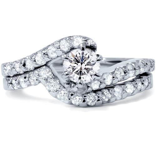 Diamantové objetí ve svatebním setu Elenor