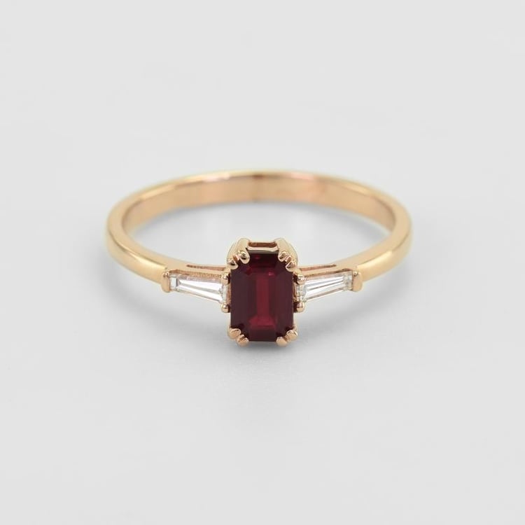 Rubínový zásnubní prsten 10167