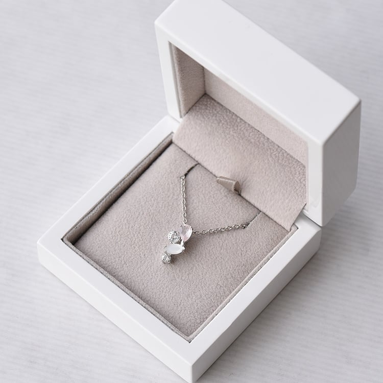 Přívěsek s měsíčním kamenem, růženínem a topazy 72688