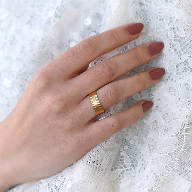 Plochý snubní prsten 61454