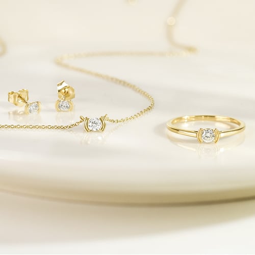 Minimalistický zlatý náhrdelník s lab-grown diamantem Gosta