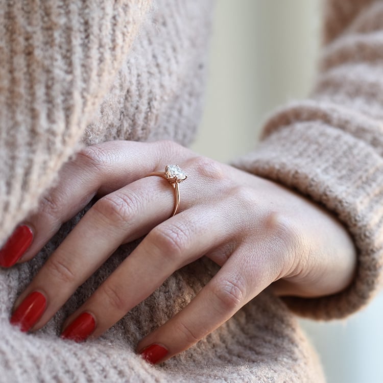 Dámský prsten s diamantem 41770