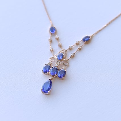 Tanzanitový náhrdelník plný diamantů Noeti