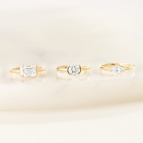 Zásnubní prsten s half-bezel lab-grown diamantem Agrippa