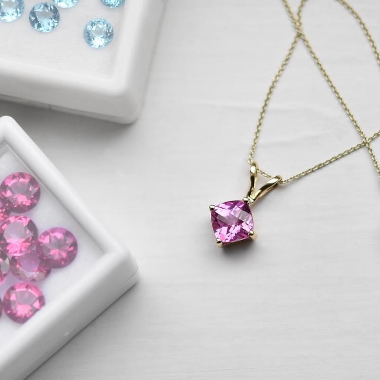 Náhrdelník se safírem 36750