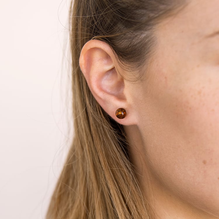 Jantarové kuličkové 7mm náušnice ze stříbra Malikah 107881