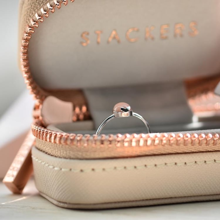 Prsten s přírodním korálem 40585