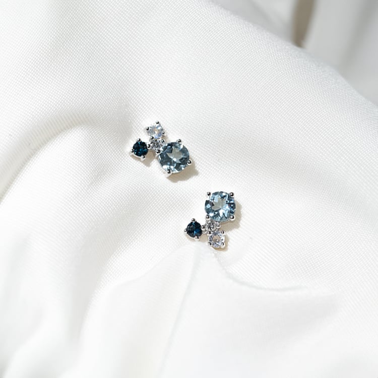 Cluster náušnice s akvamarínem, safírem, měsíčním kamenem a diamantem Kerrie 131291