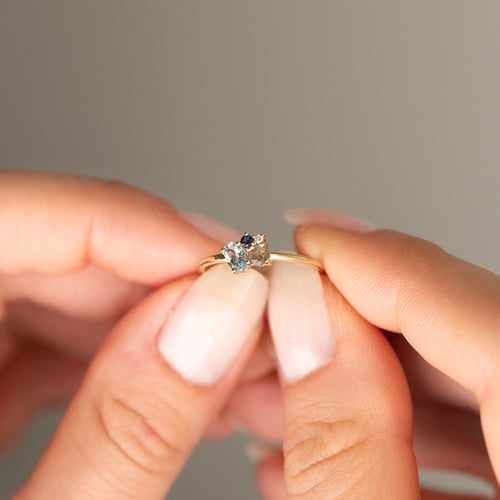 Cluster prsten s akvamarínem, labradoritem, safírem a diamantem Bluma