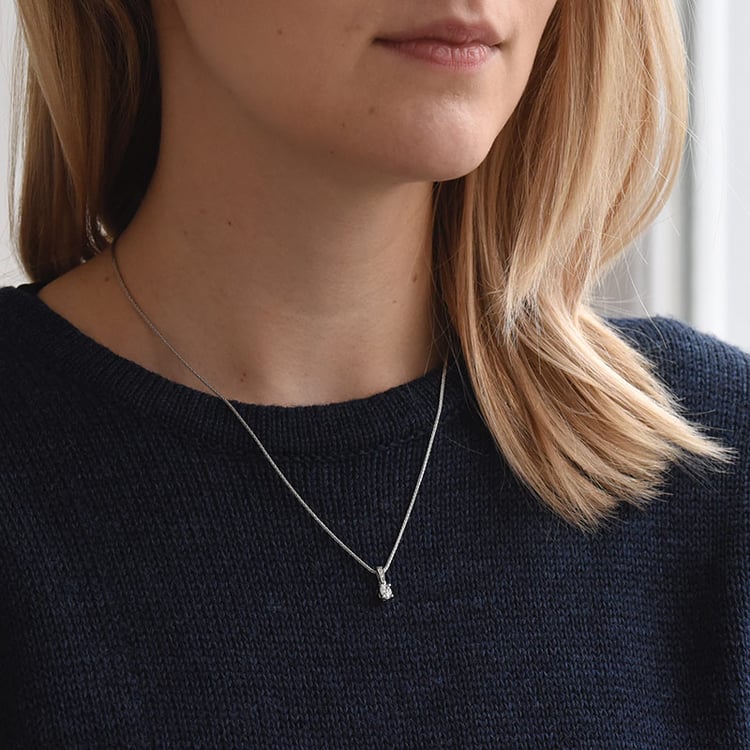 Náhrdelník s diamantem 72935