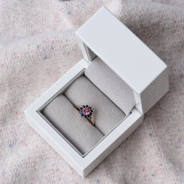 Prsten s turmalínem a safíry 63044