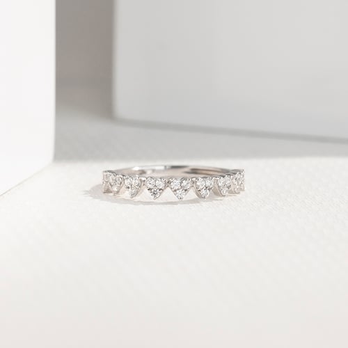 Srdíčkový eternity prsten s diamanty Mihai