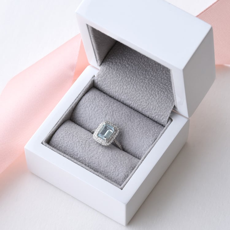 Zlatý prsten s akvamarínem a diamanty 78399