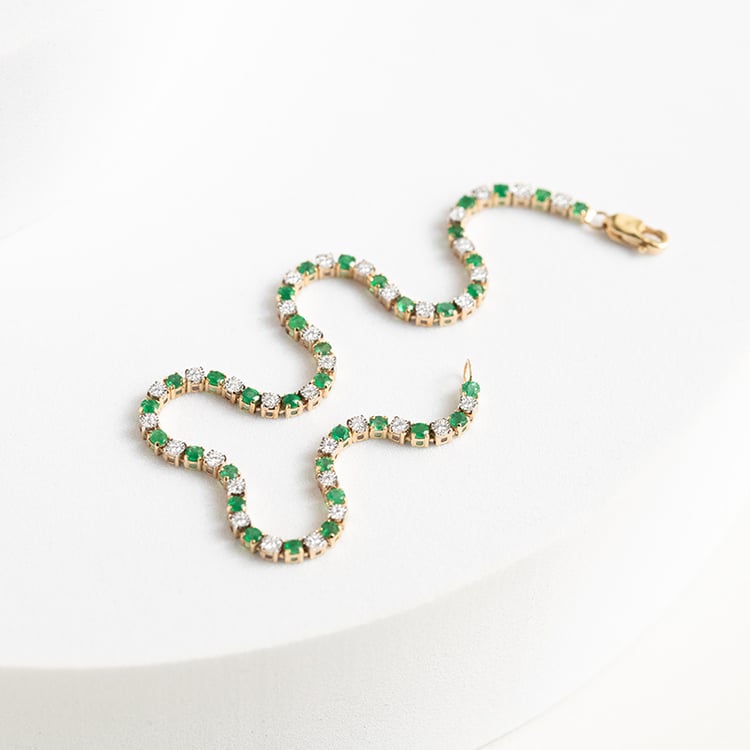 Tenisový náramek se smaragdy a diamanty Kendrick 143873