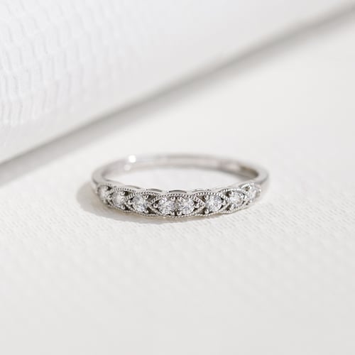 Elegantní eternity prsten s lab-grown diamanty Diogo
