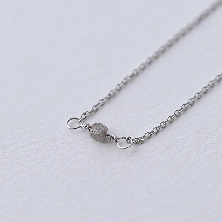 Zlatý náramek s diamantovou kostkou 62267