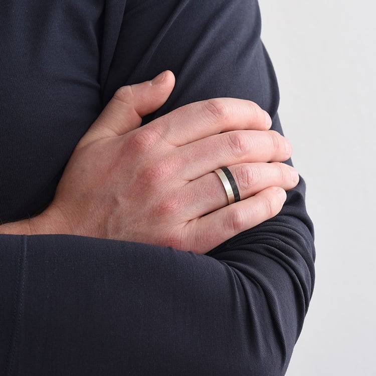 Pánský snubní prsten 79659