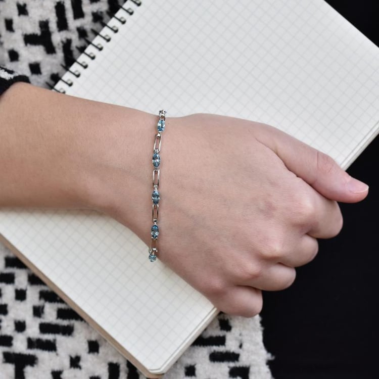 Náramek s topazy 26488