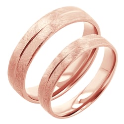 Škrábané snubní prsteny ze zlata Alesha