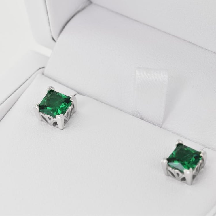 Stříbrné napichovací náušnice 1773