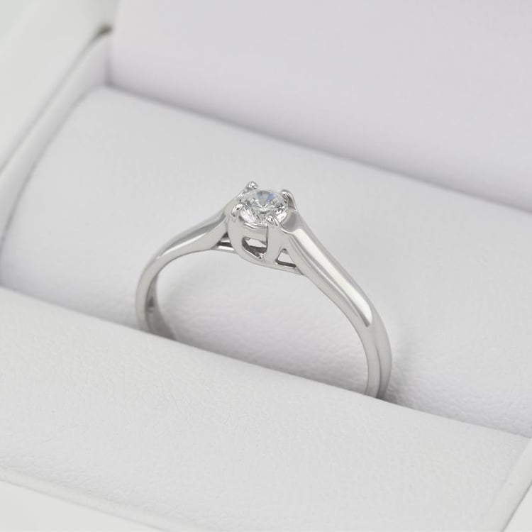 Prsten s diamantem 25534