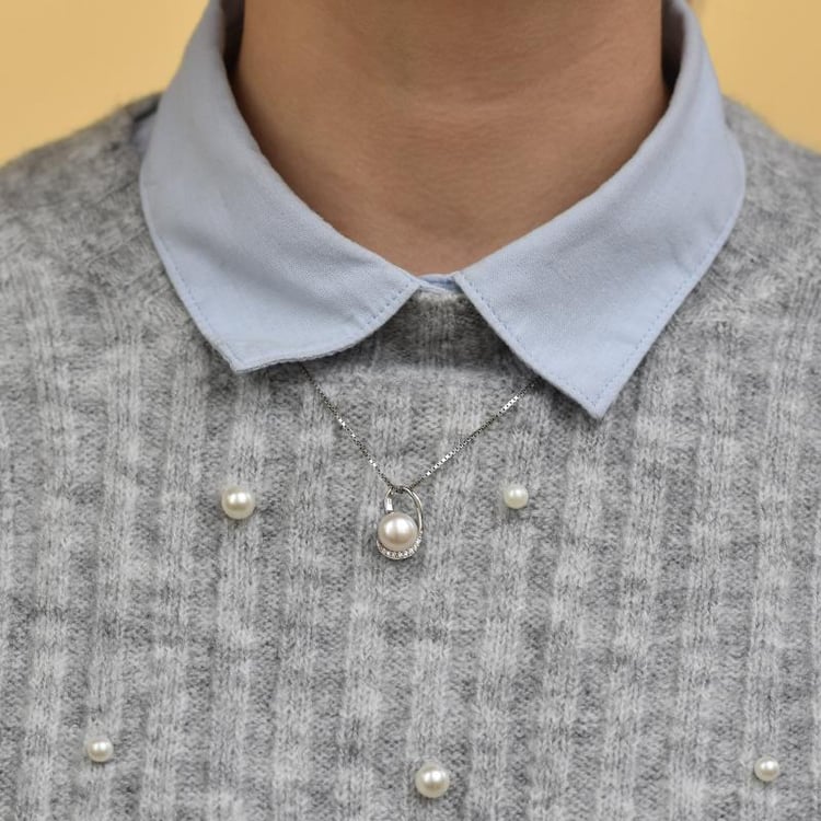 Stylový stříbrný náhrdelník 26724