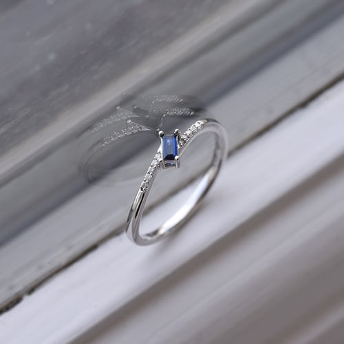 Prsten se safírem a diamanty Margareta