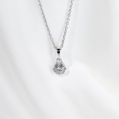 Elegantní přívěsek s lab-grown diamanty Jenoulita
