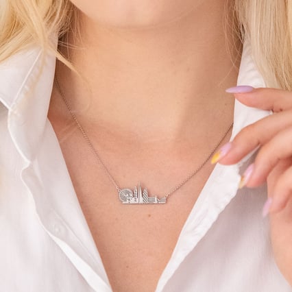 Zlatý či platinový náhrdelník města Londýn