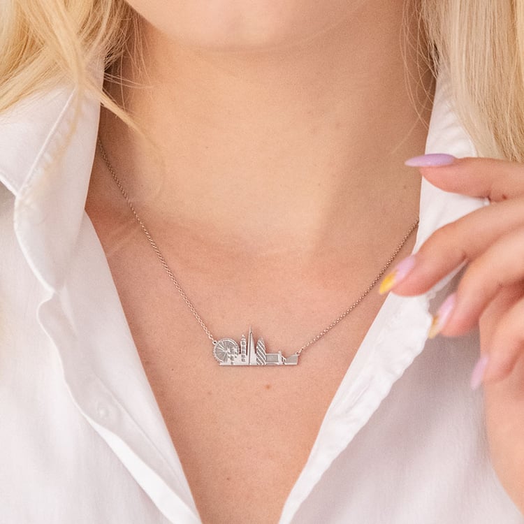 Zlatý či platinový náhrdelník města Londýn 107114