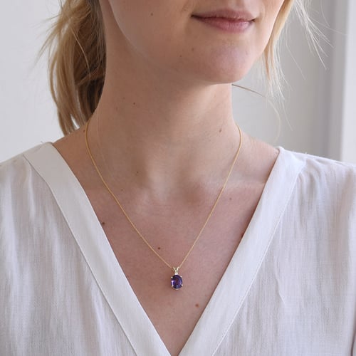 Zlatý přívěsek s 2.03ct ametystem a diamantem Rafiah