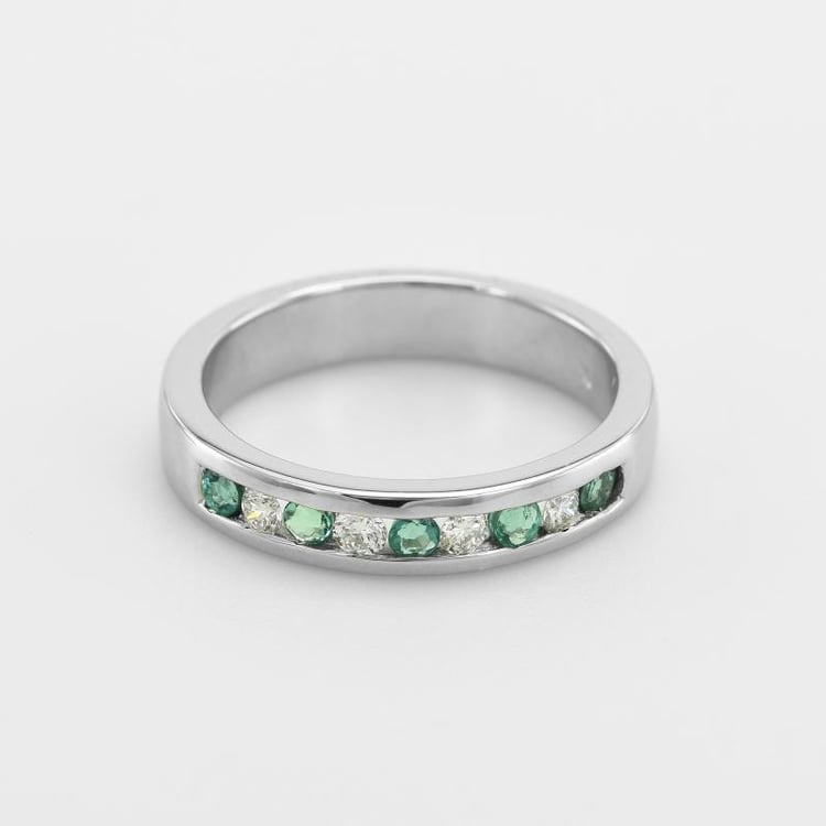 Prsten plný smaragdů a diamantů 49761