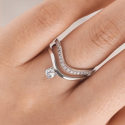 Romantický zásnubní set atypických prstýnků s diamanty Maryna